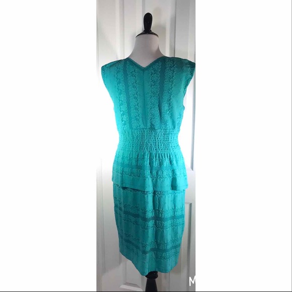 Rabbit Rabbit Rabbit  Design Green Lace Dress - Picture 4 of 8